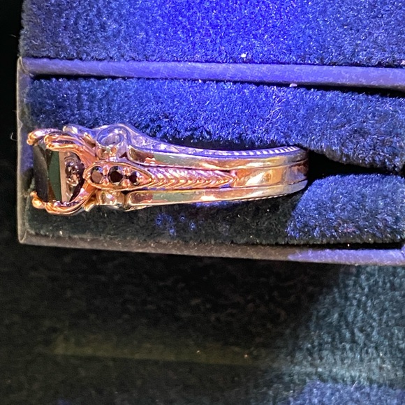 Rare and Goregous Black Diamond Ring 14K White & Rose Gold - Picture 4 of 9